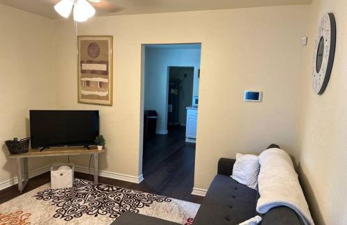 Walk to the Alamodome! Sleeps 6, Pet Friendly - Foto 15