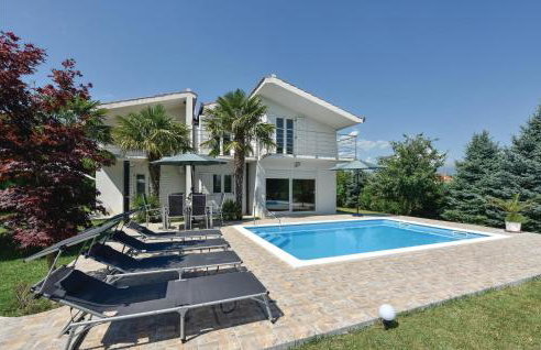 Two-Bedroom Holiday Home In Sinj - Foto 8