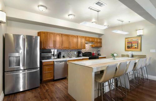 Fully Furnished Condos Near St Charles - Foto 144