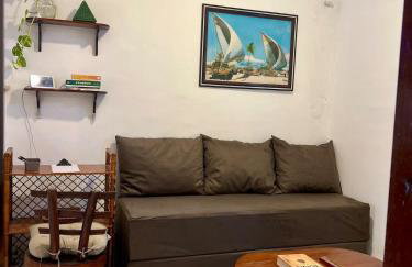 Casa estilo chale dúplex com 3 quartos, churrasqueira, balanço, chuveirão e a uma quadra da praia - Foto 13