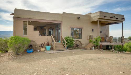 Mtn-View Adobe Home with Large Deck Near Prescott! - Foto 3