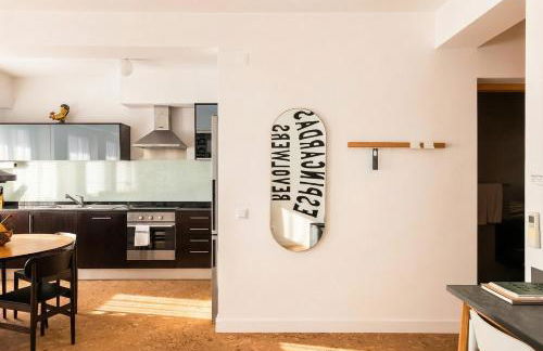 The Lisbonaire Apartments - Photo 97