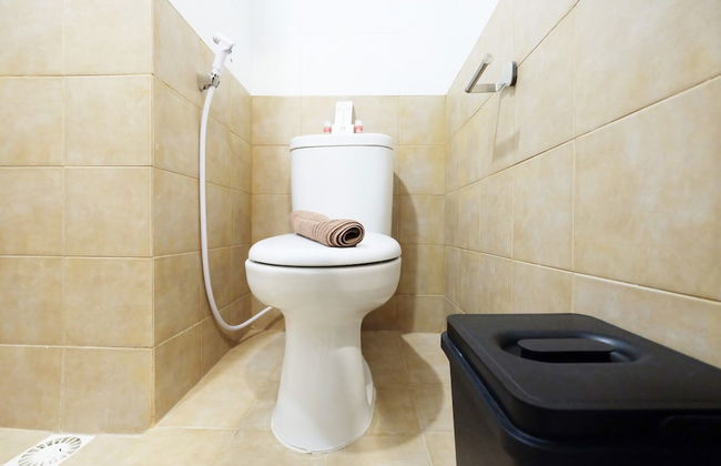 Clean And Tidy Green Pramuka Apartement - Foto 20