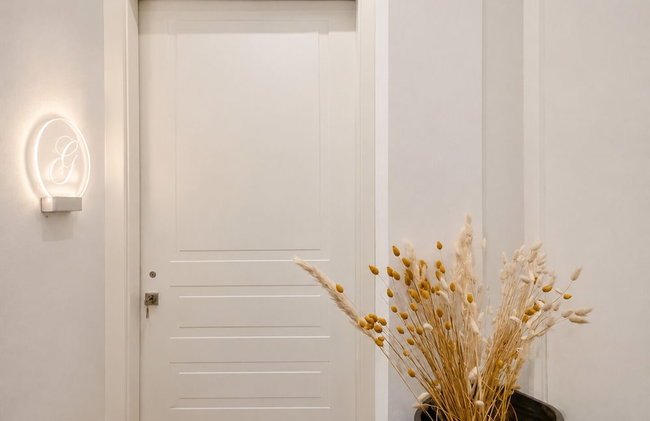B and G Boutique apt.-heart of Milano- Design District - Photo 34