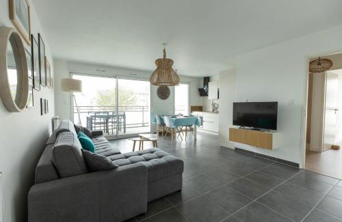 Riviera - T3 avec piscine partagée et parking - Foto 8