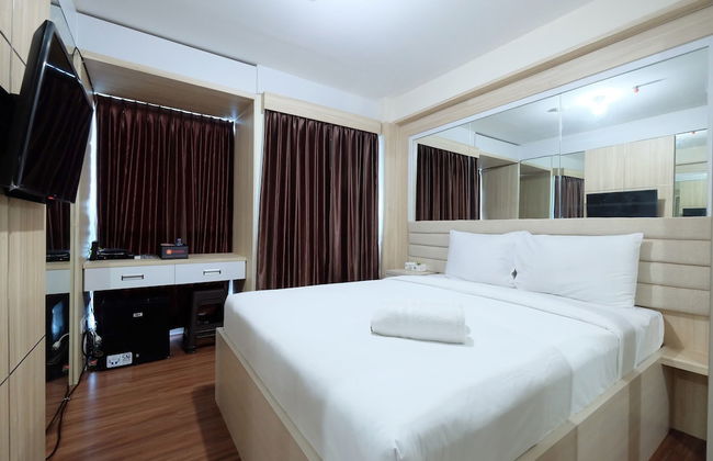 Strategic and Simple Studio Tifolia Apartment near Kelapa Gading - Photo 2