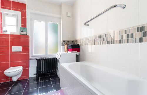Spacious 3 bedrooms apartement 135 m & privative parking - Foto 13