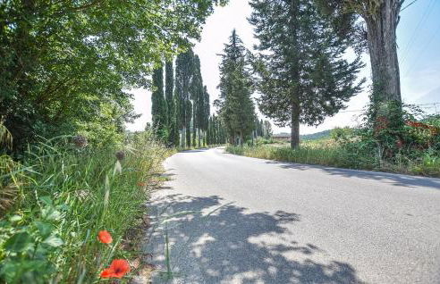 Awesome Home In Montefoscoli With Wifi - Foto 19