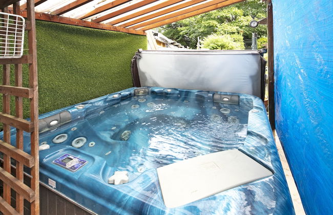 Urban Retreat Hot Tub Bar Ev Charger - Foto 25