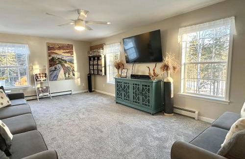 Waterfront Family & Pet Friendly Home with Hot Tub "Sandpiper Shores" - Foto 56