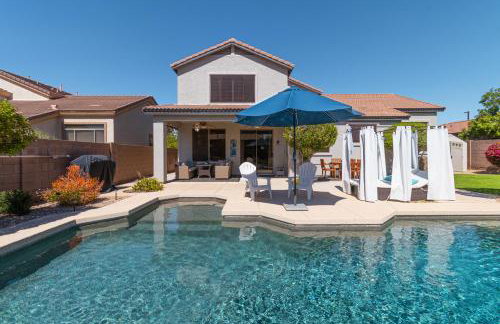 Desert Oasis 4BD 3BA, Lux Resort Pool in Mesa, AZ - Foto 1