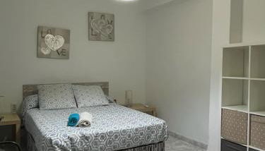 Sevilla Apartamento en Camas a minutos del centro de Sevilla Wifi - Foto 4