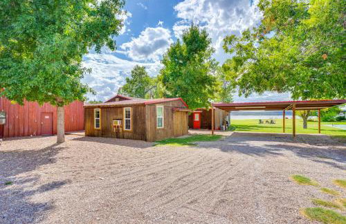 Lakefront Graford Home with Fire Pit and Private Dock! - Foto 40