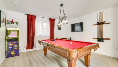 Fire Pit and Hot Tub Peaceful Poconos Farms Getaway - Foto 3