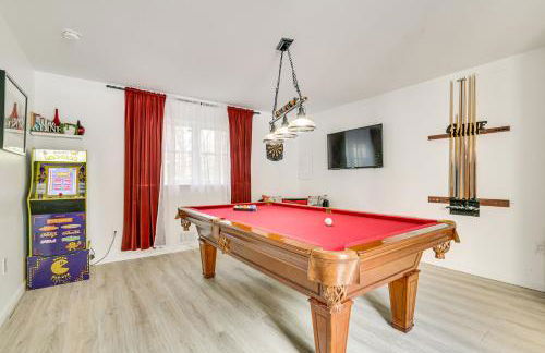 Fire Pit and Hot Tub Peaceful Poconos Farms Getaway - Foto 3