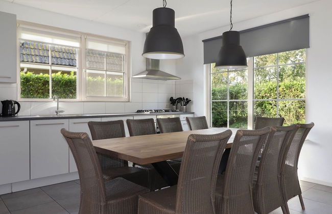 Villa With Whirlpool and Sauna in Makkum - Foto 18