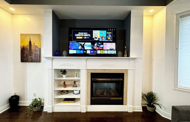 Spacious 4-Bedroom Retreat - Photo 41