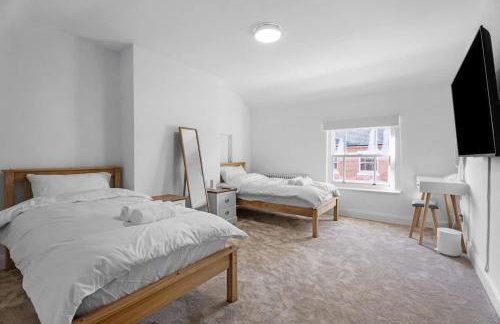 Luxury Grade II Townhouse Jewellery Quarter Sleeps 11 Spa Bathroom Birmingham City Centre - Foto 21