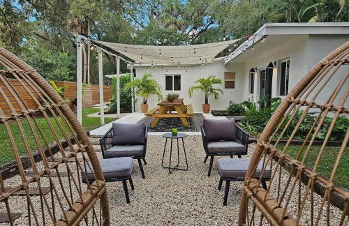 -Disco Bungalow- One third mile to FTL Marine Center - Foto 8