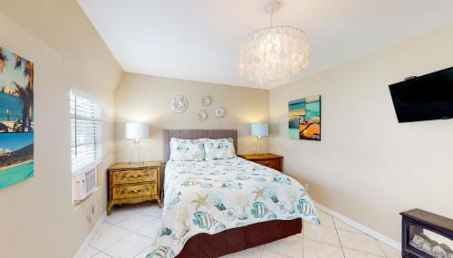 Sea Breezy - Unit 3 - Photo 2