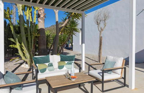 Villa Near Ibiza Town sleeps 10 - Foto 14