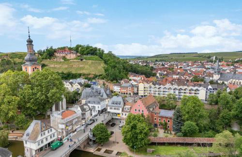 Altstadt Apartment am Wasser mit großem Garten - Photo 14