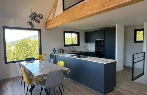Spacious house with stunning views Puy-Sanières - Photo 6