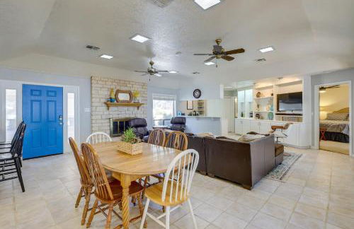 Deck and Cliffside Belton Lake Views Temple Retreat - Foto 3