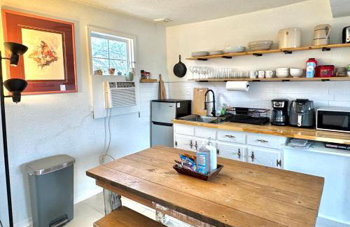 2BR Apt 9 min to Integris #N3 - Photo 30