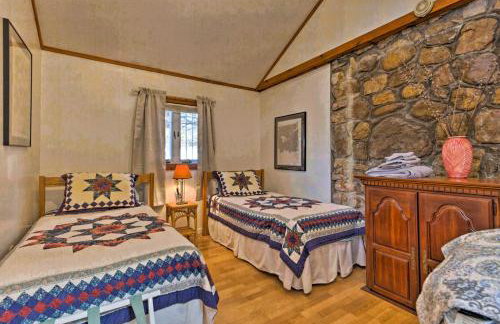 Screened Porch The Rock Cottage in Hot Springs - Foto 17