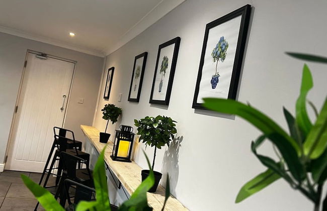 The Cheshire Gathering - Hot Tub 8 Bedroom - Photo 36