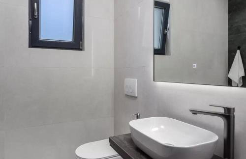 Lux Sea View Villa DIJANA - Infinity Pool & Jacuzzi - Foto 24