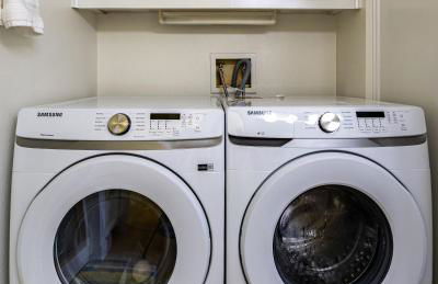 Secluded Mtn Top Family Haven w/Views Spa & Arcade - Photo 31