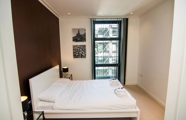 Canary Wharf - Corporate River View Apartments - Photo 24