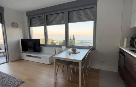 Splendid Split View apartment - Photo 9