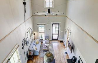 The Shotgun House from Fixer Upper - 800 5-Stars - Steps to Silos, BU, & Downtown - Foto 26