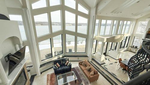 Crystal Palm Lakefront Luxury Home 6 Bed and 5 Bath - Foto 2