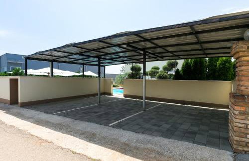 Villa Birikina with Pool - Photo 7