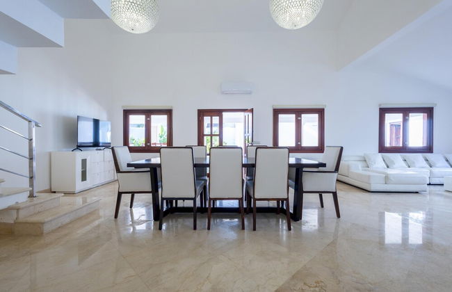 Beachfront 7BR Villa With Pool Maid Los Corales - Foto 70