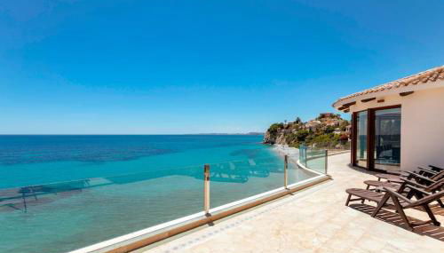 Villa Irene, Large First Line Villa wíth amazing sea- and coast views and large private swimming pool! - Foto 3