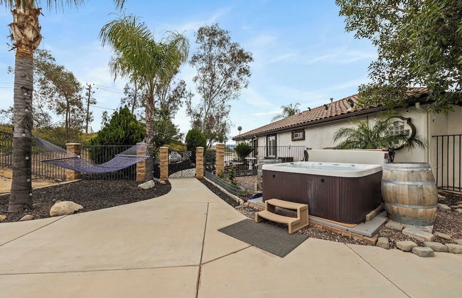 Breathtaking Meadows by Avantstay Temecula Group Retreat Pool, Pickleball, Firepit, Hot Tub - Foto 36