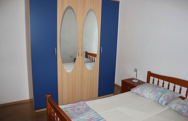 Apartments 4 Dolphins Rogoznica - Photo 2