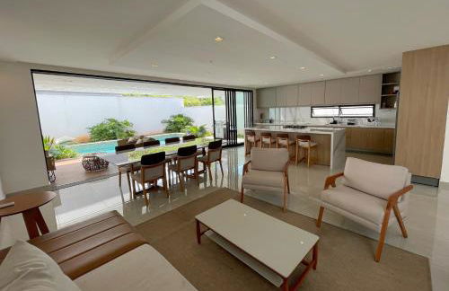 Casa moderna alto padrão em condomínio - Foto 7