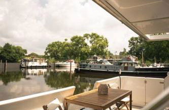 Deine schwimmende Auszeit auf dem Wasser - Festlieger Hausboot Tortuga - Foto 12