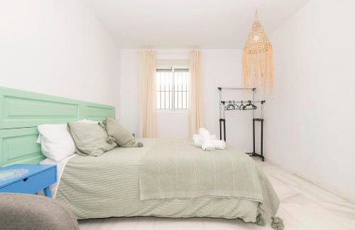 Preciosa Casa con Jardin y Piscina Privada en el Puerto de santaMaria - Photo 21