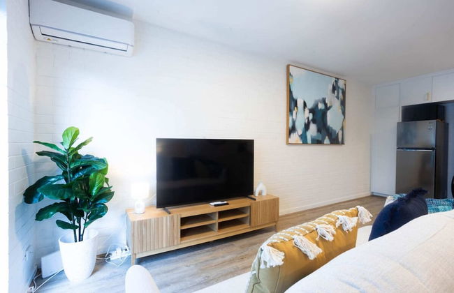 Lovely 1BR Apt in Bicton With Backyard and Parking - Foto 14