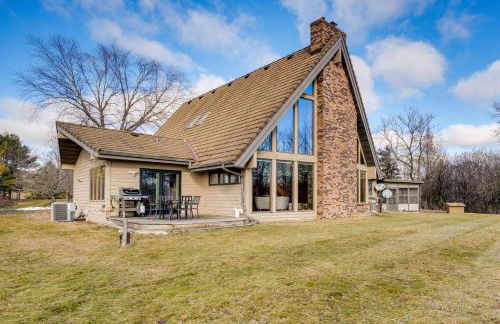 All-Season Lodge 40 Acres Walk to Elkhart Lake! - Foto 3