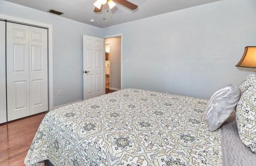 12 Guest Oasis Pool Privacy and Comfort Await - Foto 17