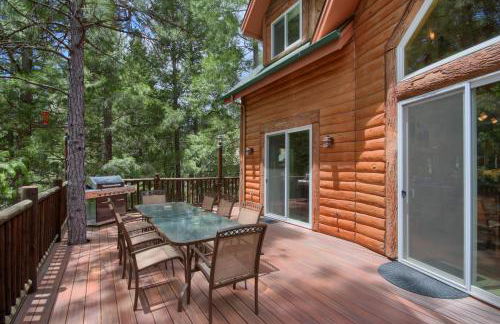 Rivercrest Lodge with Hot Tub-Pool Table-Firepit - Foto 7