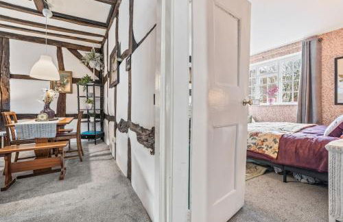 #54 The Balti Cottage Apartment - Sleeps 5 - Close to Kingsbury Water Park - " Perfect for Contractors and Families - Free parking" - Foto 47